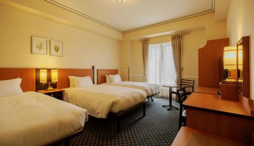 Top Floor Standard Triple Room