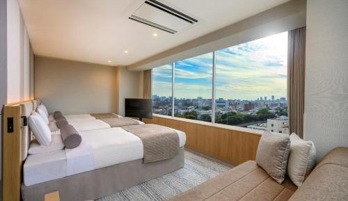 Triple Room with Sky View - Non-Smoking