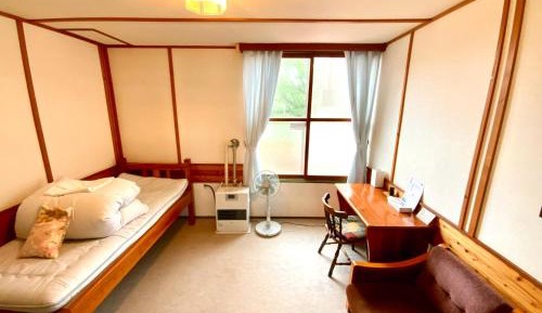 Single Room with Shared Bathroom