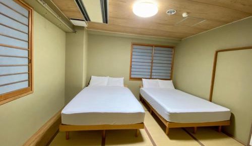 Quadruple Room with Private Bathroom