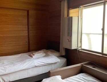 Economy Twin Room