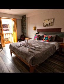 Deluxe Double Room (1 adult + 1 child)