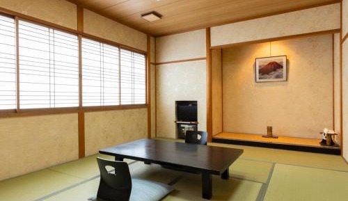 Japanese-Style Quadruple Room