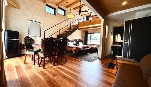 New Annex-201 Luxury Twin Room with Loft Non-Smoking(No Pets Allowed)