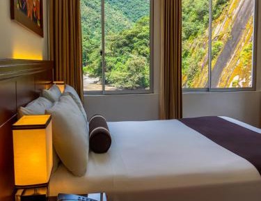 Double Room with Mountain View