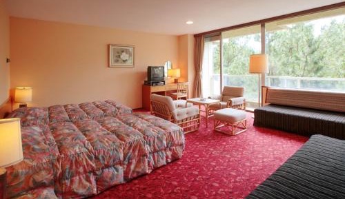 Twin Room with Forest View - Non-Smoking