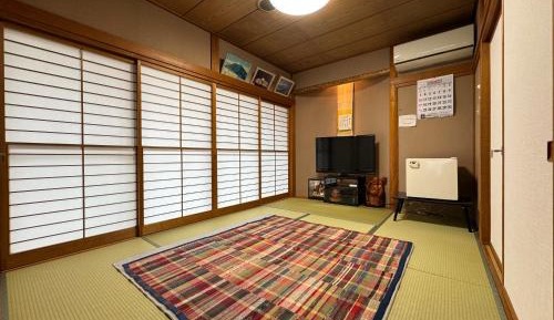 Japanese-Style Room