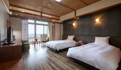 Twin Room with Sea View