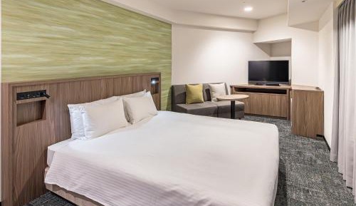 Renewal Double Room - Non-Smoking