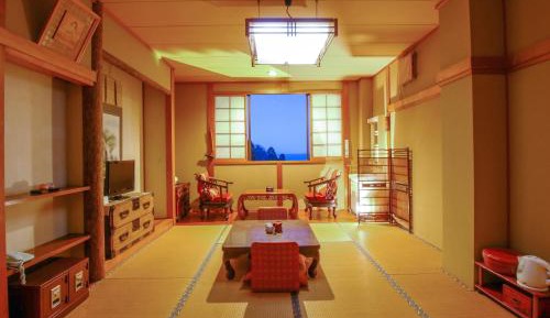 Japanese-Style Quadruple Room
