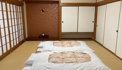 Japanese-Style Room