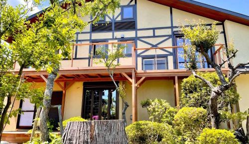 Three-Bedroom Vacation Home 