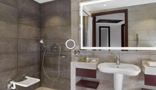 Executive Twin Room with City View