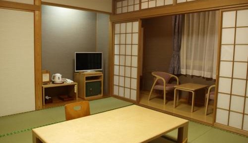 Japanese-Style Quadruple Room