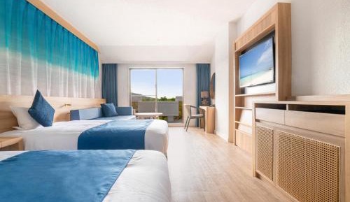 Twin Room with Pool View