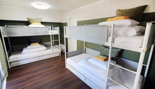 Deluxe Family Suite