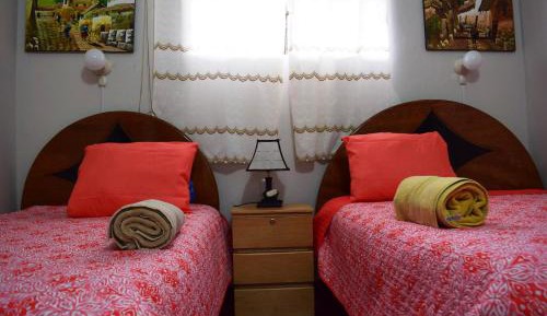Standard Twin Room with Shared Bathroom
