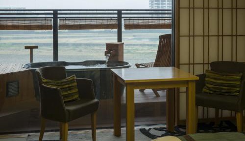 Non-smoking, Japanese-style, Modern, Twin Room (Bed), River View, with Open-air Bath