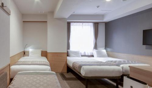Economy Quadruple Room with Complimentary Lobby Drinks
