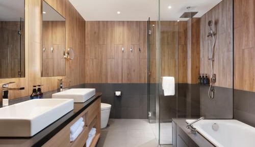 Three-Bedroom Suite with Mt. Annupuri View