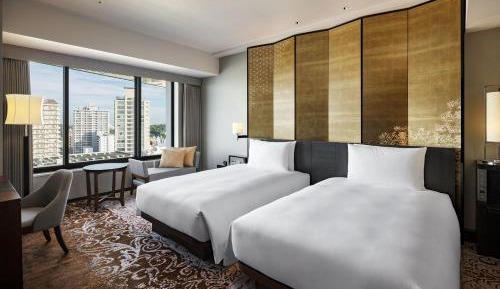 Twin Room with Two Twin Beds and Club Access
