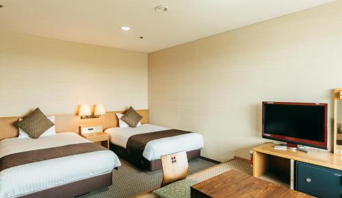 Twin Room (With Private Bath)