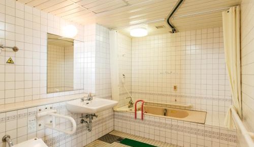 Accessible Room (With Private Bath)
