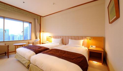 Suite with River View - Non-Smoking