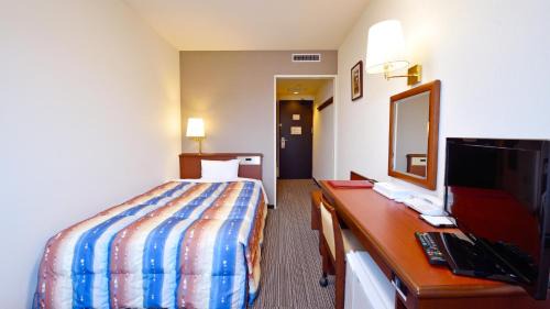 Single Room with Massage Chair - Smoking