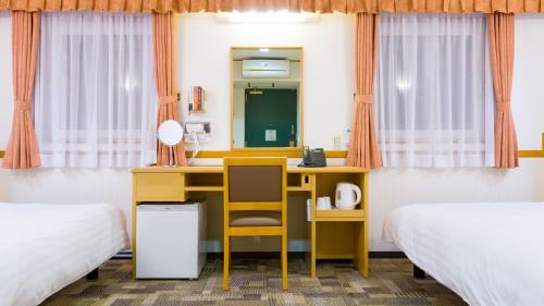 Accessible Twin Room - Non-Smoking