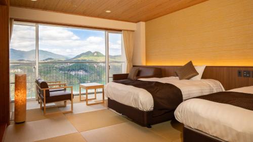 Modern Japanese-Style Twin Room (No Bath/No Shower) - Top Floor