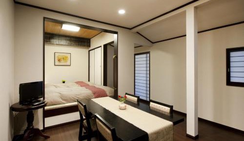 Japanese Western Room Universal Twin Room 2-3 adult