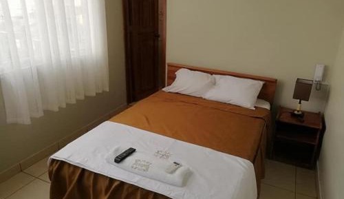 Standard Queen Room
