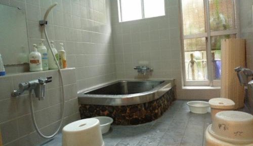 Japanese-Style Single Room with Shared Bathroom