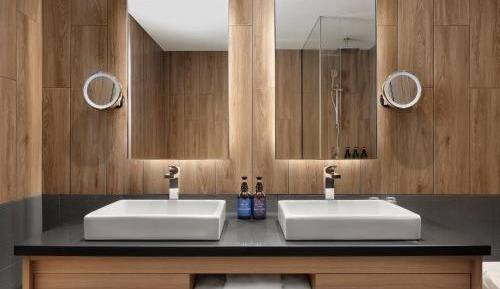 Three-Bedroom Suite with Mt. Yotei View