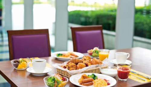28th-34th Floor Twin Room A - Smoking (with breakfast / Additional breakfast fee will be charged for children under 6 y/o)