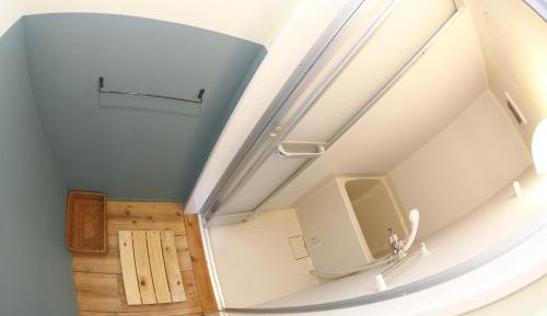 Twin Room with Extra Bed and Shared Shower