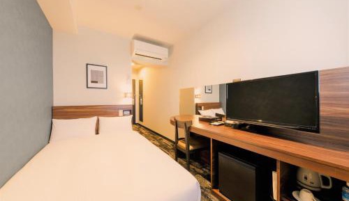 Semi Double Room - Non-Smoking