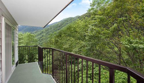 Twin Room with Private Bathroom - Non-Smoking