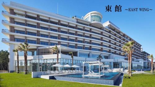 Deluxe Twin Room with Sea View - East Building - 