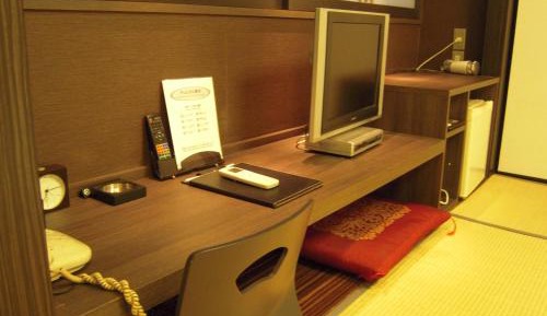 Japanese-Style Room - Smoking