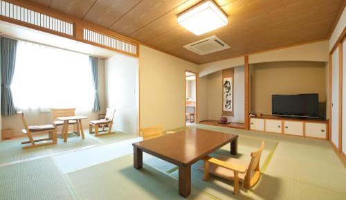 Superior Japanese-Style Room KOUBAI - Non-Smoking