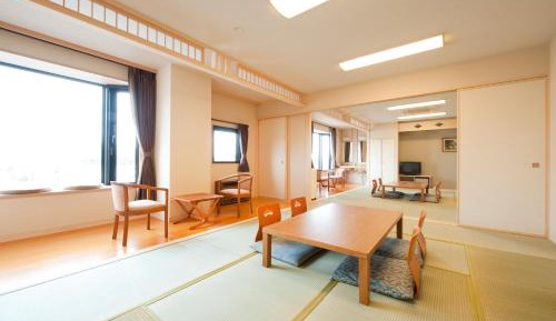 Japanese-Style Family Room  - Non-Smoking