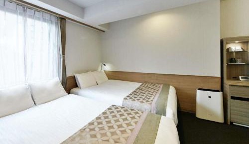Deluxe Twin Room with Complimentary Lobby Drinks