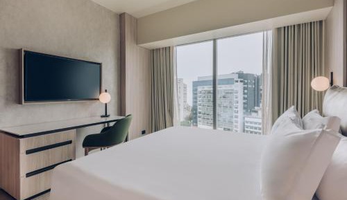 King Room with City View - Accessible
