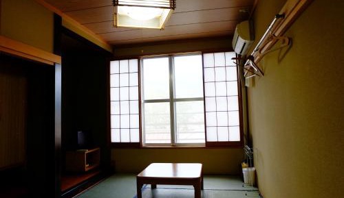 Japanese-Style Twin Room with Shared Bathroom