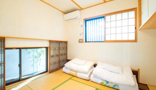 Twin Room with Shared Bathroom