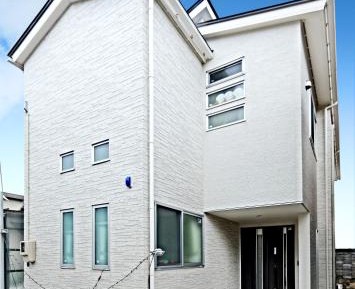 Five-Bedroom House