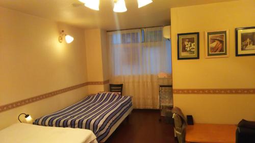 Economy Twin Room