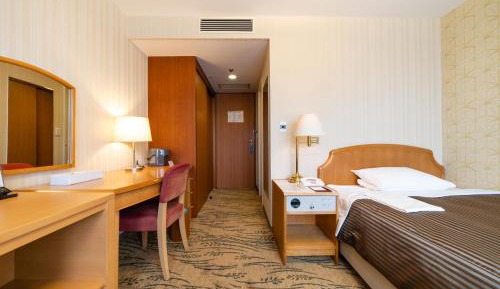Standard Single Room - Smoking
